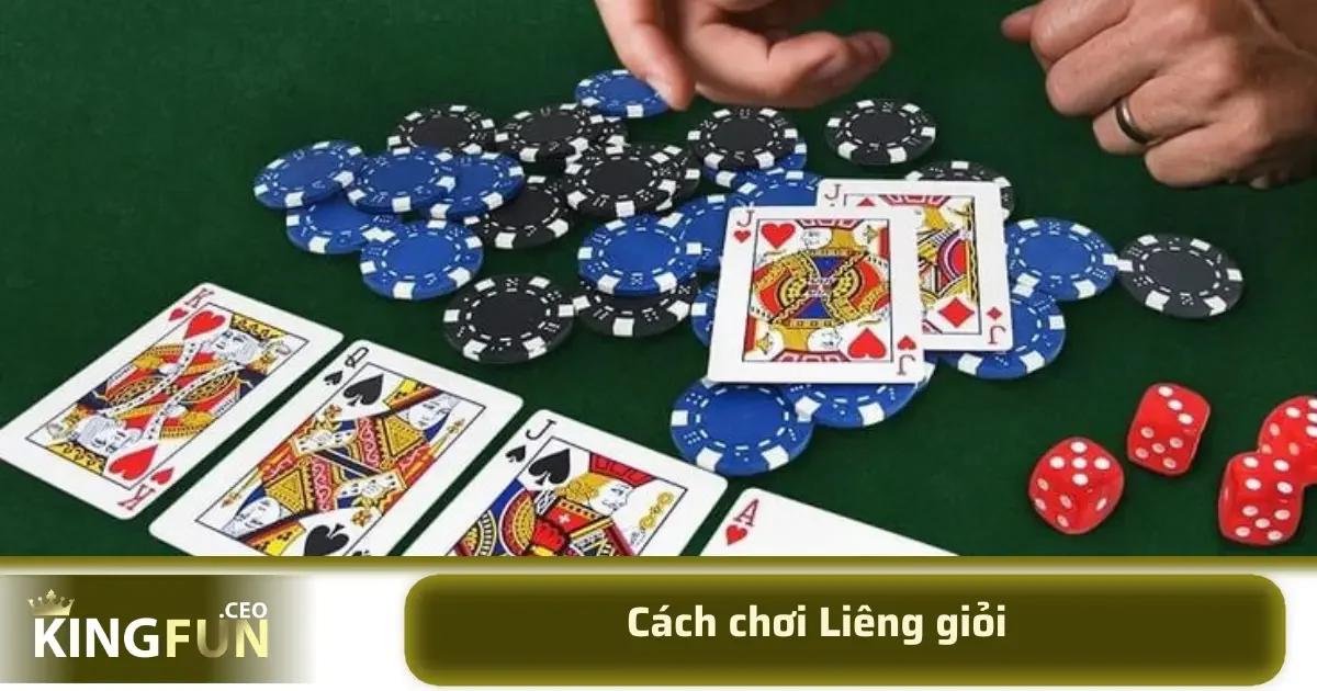 Các bộ bài trong Liêng được xếp hạng dựa trên thứ tự điểm và các bộ đặc biệt.